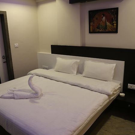 Hotel Marwar Excellency Mahāmandir المظهر الخارجي الصورة